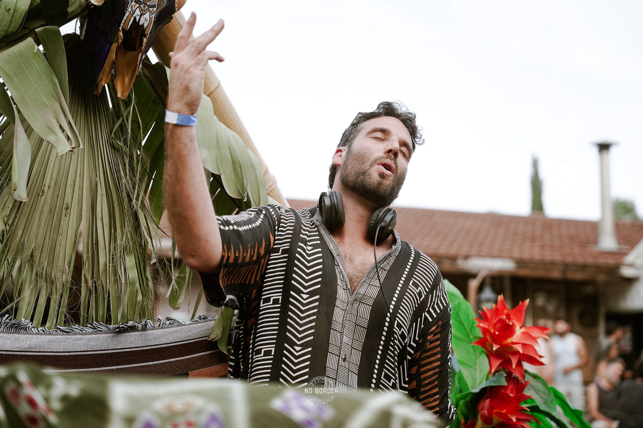 בשאר טו צילום נועם מוסל ויובל קאליש1